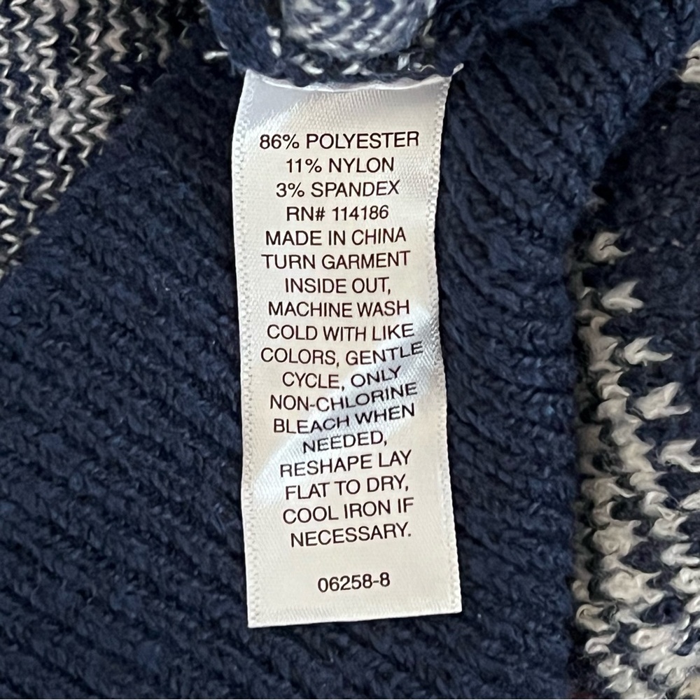 St John’s Bay Back‎ Decorative Buttons Mock Neck Long Sleeves Pullover Sweater - Picture 13 of 15